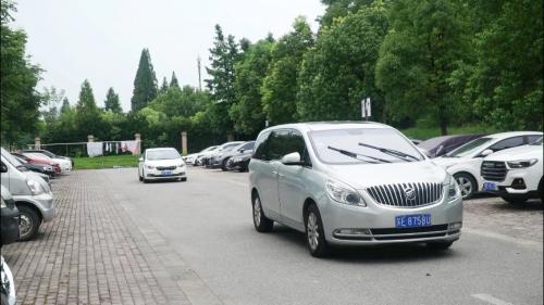 部分住宅小区乱象丛生