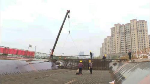松涛路跨粮长河桥梁工程项目建设正酣