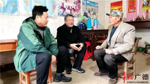 李军开展节前走访慰问活动