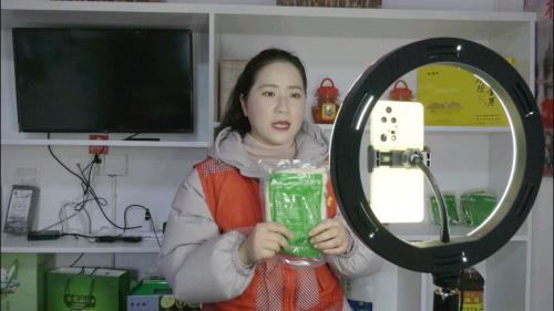 “迎新春”消费大礼包 助力乡村振兴