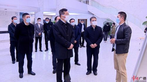 韩军来我市开展“访企解难”活动