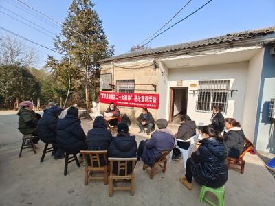 祠山岗茶场社区：理论宣讲入人心 暖心送药显关爱