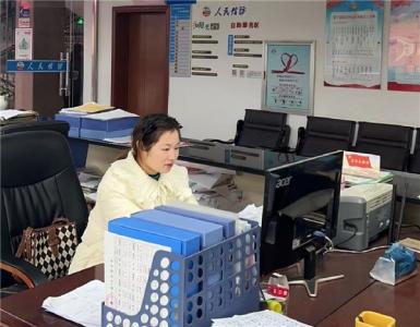 她们就业了！             ---广德市2家机关单位带头安置残疾人就业