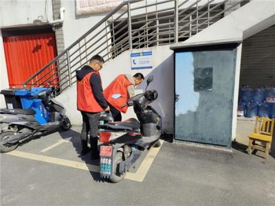 “红色先锋 文明典范”——市残联开展“红色星期六”党员志愿服务活动