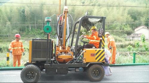 杨滩镇：“竹乡画廊”支线Y143九前路改建工程即将完工